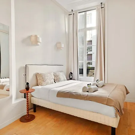 Apartment D'exception Dans Le Marais Paris